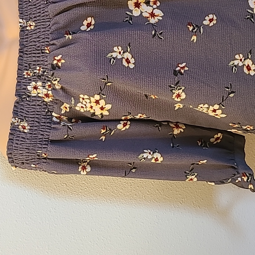 Rue21 blouse with asian print size medium - Picture 2 of 7